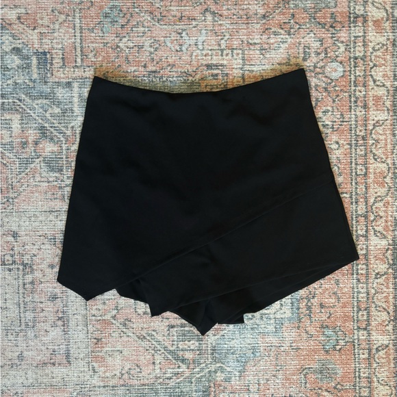 envelope mini skort - Picture 2 of 7